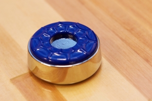Stor shuffleboard puck stein large farge blå